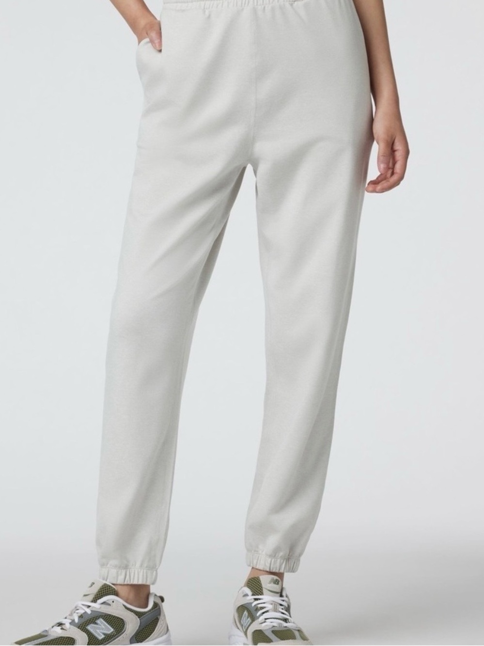 Vuori Salt Heather Beige Gray Boyfriend Joggers